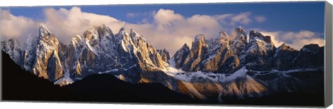 Framed Snowcapped mountain peaks, Dolomites, Italy Print