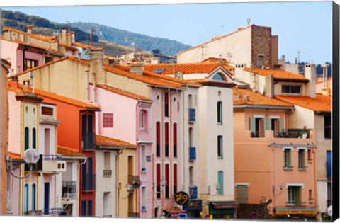 Framed Low angle view of buildings in a town, Collioure, Vermillion Coast, Pyrennes-Orientales, Languedoc-Roussillon, France Print