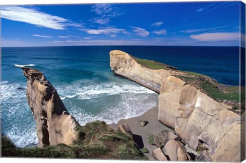 Framed Tunnel Beach, Dunedin, New Zealand Print