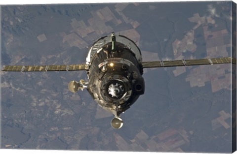 Framed Soyuz TMA-19 Spacecraft Print