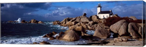 Framed Pontusval Lighthouse, Brignogan, Finistere, Brittany, France Print