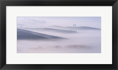 Framed Dawn Mist in Val d&#39;Orcia, Tuscany Print