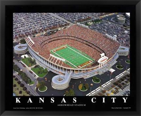 Framed Kansas City - Chiefs At Arrowhead Stadiu Print