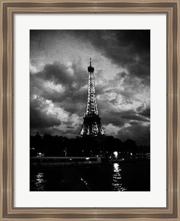 Framed Nuit Orageuse Au Tour Eiffel Print