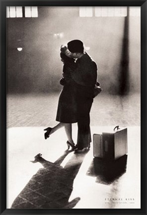 Framed Eternal Kiss, Central Station, 1944 Print