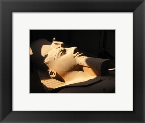 Framed Kolosstatue Ramses II Memphis Egypt Print