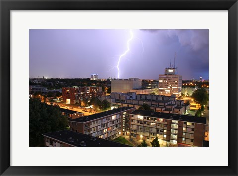 Framed Utrecht-Oost Tijdens Onweer Vanaf Print