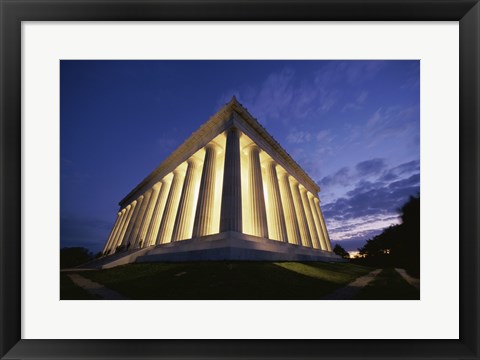 Framed Low angle view of the Lincoln Memorial lit up at night, Washington D.C., USA Print