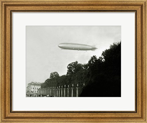 Framed Zeppelin - in the air Print