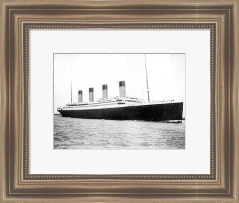 Framed Titanic B&amp;W Print