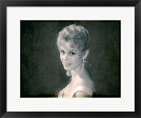 Framed Brigitte Bardot I Print