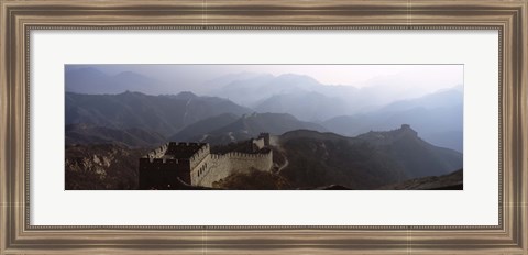 Framed High angle view of a fortified wall passing through a mountain range, Great Wall Of China, Beijing, China Print