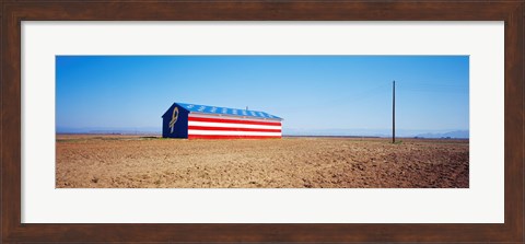 Framed Flag Barn on Highway 41, Fresno, California Print