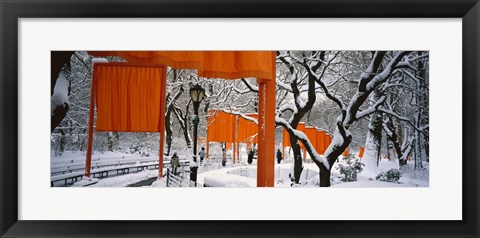 Framed Gates Project in Snow Print