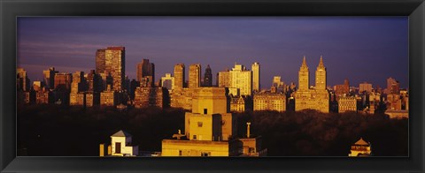 Framed Sun reflecting off buildings in Manhattan, New York City Print