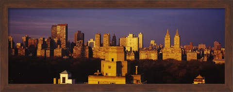 Framed Sun reflecting off buildings in Manhattan, New York City Print