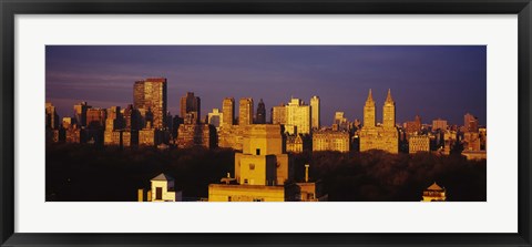 Framed Sun reflecting off buildings in Manhattan, New York City Print