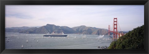 Framed Cruise ship approaching a suspension bridge, RMS Queen Mary 2, Golden Gate Bridge, San Francisco, California, USA Print