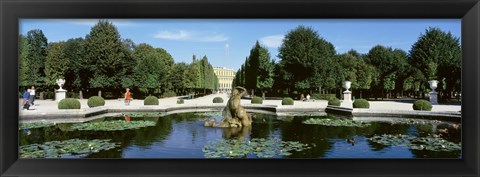 Framed Schonbrunn Palace grounds, Vienna, Austria Print