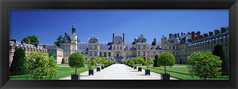 Framed Chateau de Fontainebleau Ile de France France Print