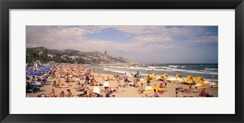 Framed Tourists on the beach, Sitges, Spain Print