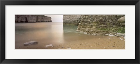 Framed Waterfront Cliffs, North Landing, Flamborough, Yorkshire, England, United Kingdom Print