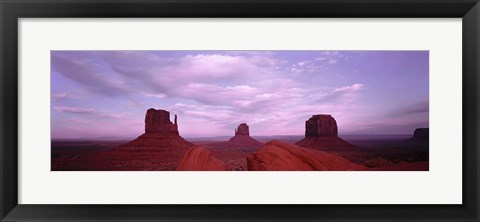 Framed Buttes at sunset, The Mittens, Merrick Butte, Monument Valley, Arizona, USA Print