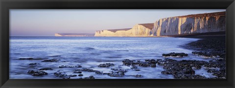 Framed Chalk cliffs at seaside, Seven sisters, Birling Gap, East Sussex, England Print