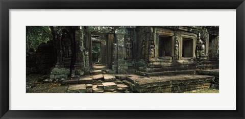 Framed Ruins of a temple, Banteay Kdei, Angkor, Cambodia Print