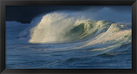 Framed Waves breaking in the pacific ocean, Waimea Bay, Oahu, Hawaii, USA Print