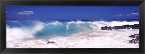 Framed Waves breaking on the rocks, Big Beach, Makena, Maui, Hawaii, USA Print