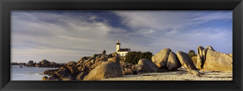 Framed Pontusval Lighthouse, Brignogan-Plage, Finistere, Brittany, France Print