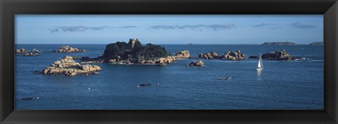 Framed Castle at the coast, Costaeres Castle, Cote de Granit Rose, Ploumanach, Perros-Guirec, Cotes-D&#39;Armor, Brittany, France Print