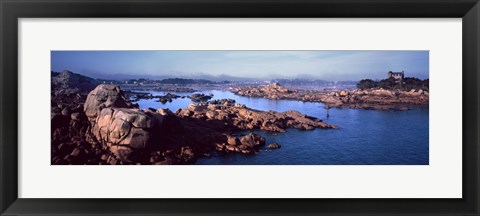 Framed Ploumanac&#39;h Harbour, Cote de Granit Rose, Ploumanach, Perros-Guirec, Cotes-D&#39;Armor, Brittany, France Print