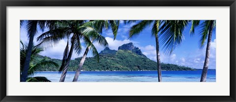 Framed Bora Bora, Tahiti, Polynesia Print