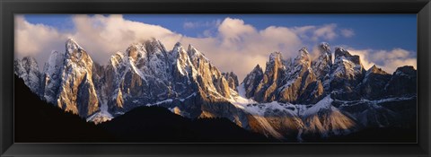 Framed Snowcapped mountain peaks, Dolomites, Italy Print