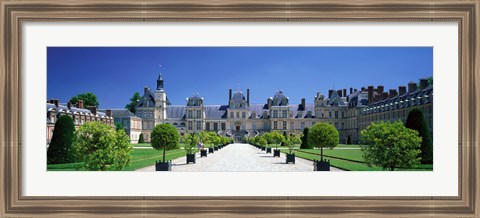 Framed Chateau de Fontainebleau Ile de France France Print