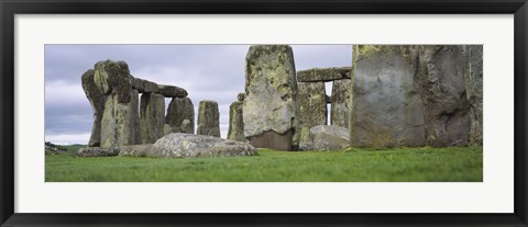 Framed Rock formations of Stonehenge, Wiltshire, England Print