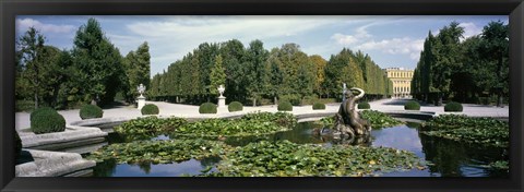 Framed Fountain at a palace, Schonbrunn Palace, Vienna, Austria Print