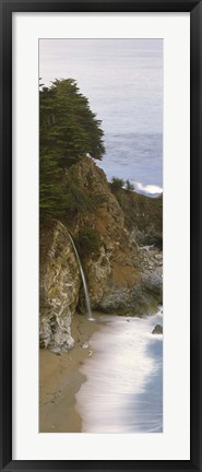 Framed High angle view of McWay Falls, Julia Pfeiffer Burns State Park, Big Sur, California Print