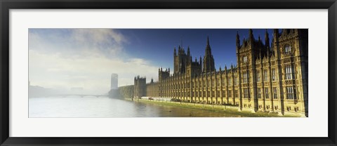 Framed Government building at the waterfront, Houses Of Parliament, Thames River, London, England Print