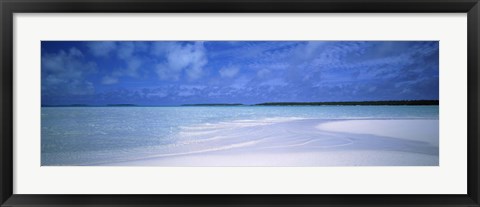 Framed Motus and Lagoon viewed from a sandbar, Aitutaki, Cook Islands Print