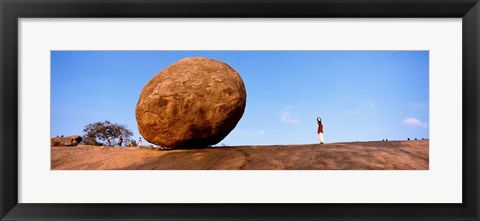 Framed Low angle view of a sacred rock, Krishna&#39;s Butterball, Mahabalipuram, Tamil Nadu, India Print