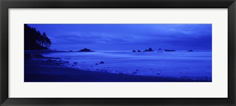 Framed Surf on the beach, Ruby Beach, Olympic National Park, Olympic Peninsula, Washington State, USA Print