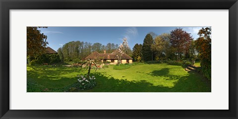 Framed Millstream cottages, Egerton, Kent, England Print