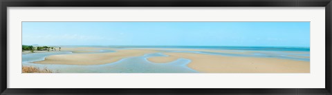 Framed Beach and Coral Sea along Captain Cook Highway, Mowbray, Queensland, Australia Print