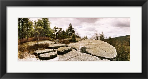 Framed Gertrude&#39;s Nose on a cloudy day, Minnewaska State Park, Catskill Mountains, New York State, USA Print