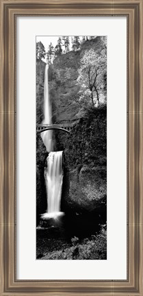 Framed Footbridge in front of a waterfall, Multnomah Falls, Columbia River Gorge, Multnomah County, Oregon (black and white) Print