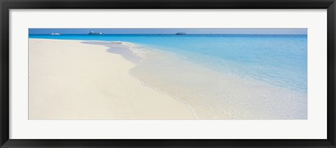 Framed Laguna Maldives Print