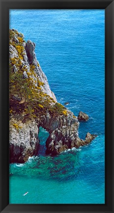 Framed High angle view of cliff at the coast, Crozon, Finistere, Brittany, France Print